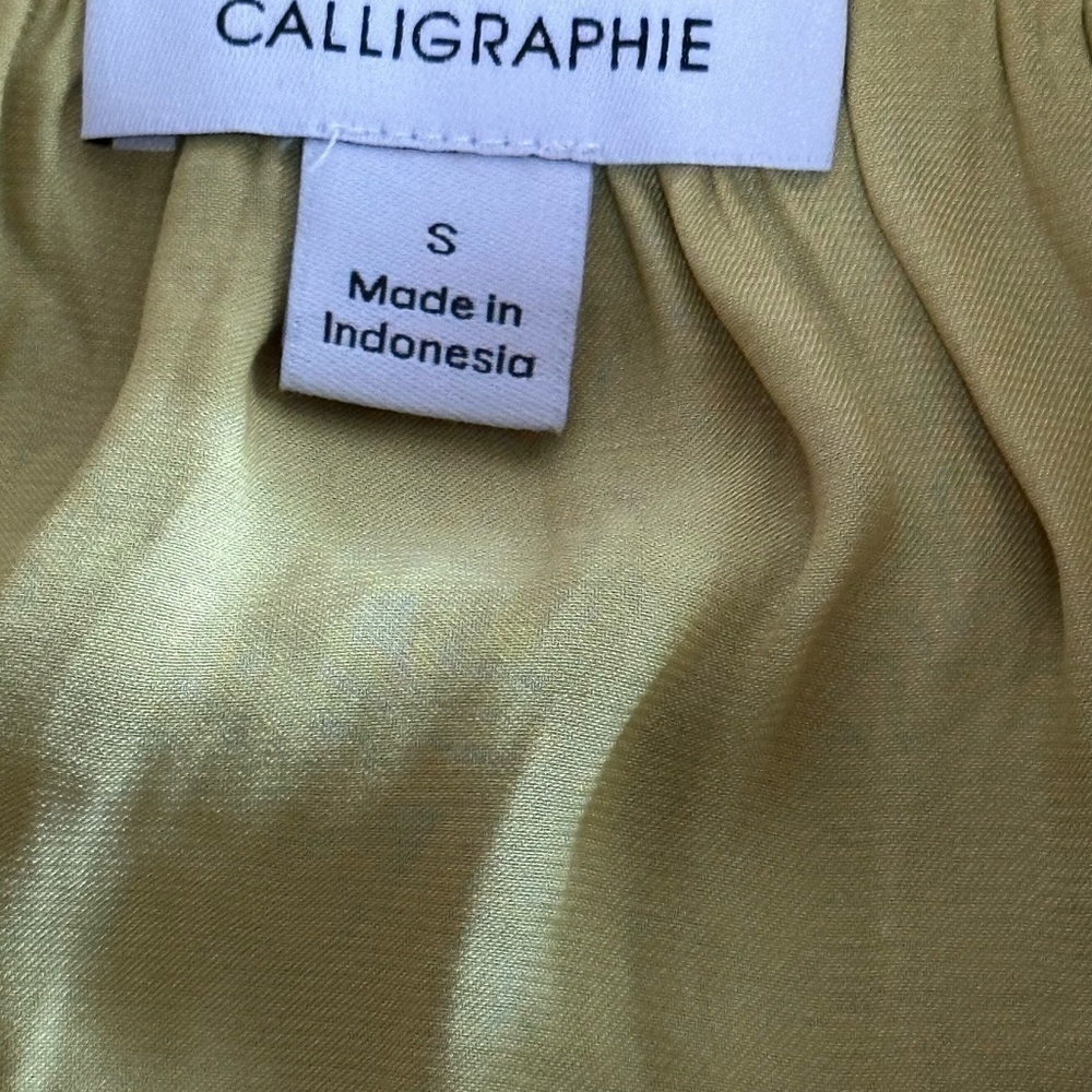 Calligraphie Chartreuse Ruffled Blouse Size Small NWT - Picture 5 of 7